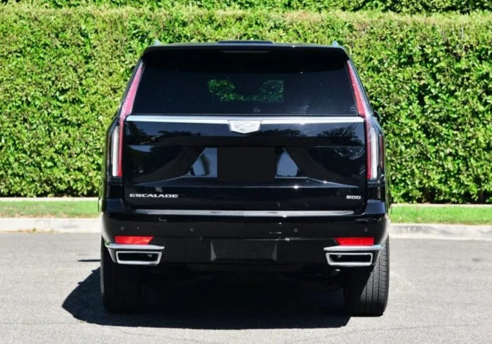 Cadillac Escalade 3