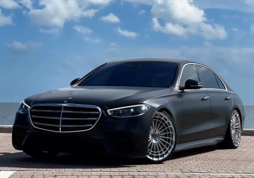 Mercedes Benz S580 Black