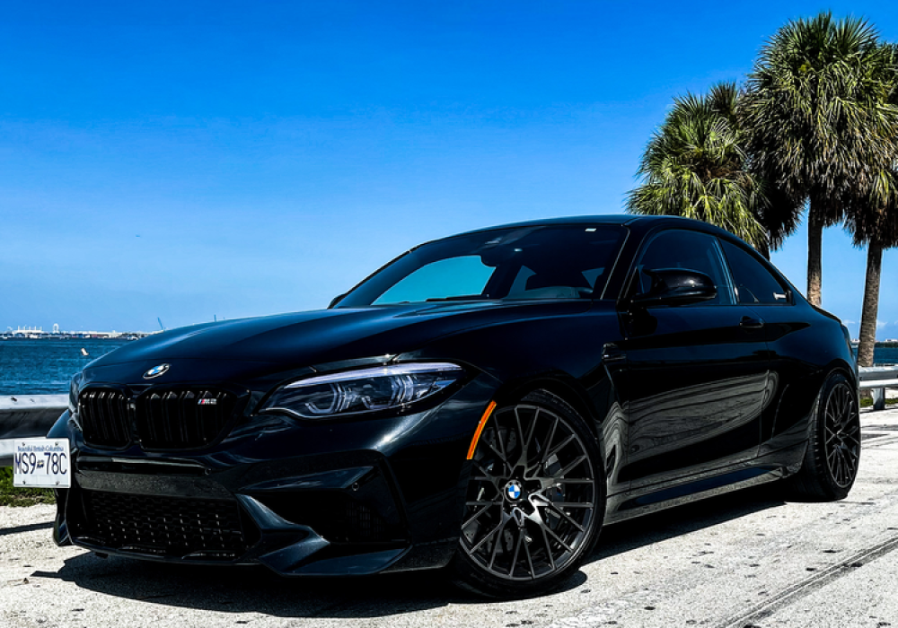 nSyHSur0_Bmw M2 Comp Black
